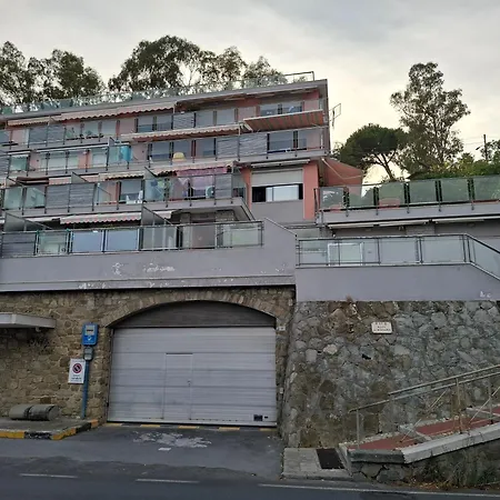 公寓 Terrazza Sul Mare 圣雷默